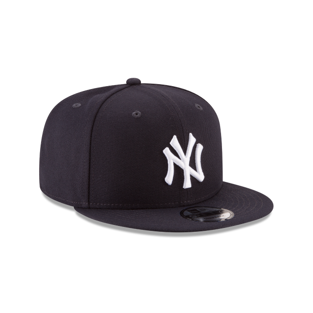 New York Yankees - Basic 9Fifty Snapback Hat, New Era