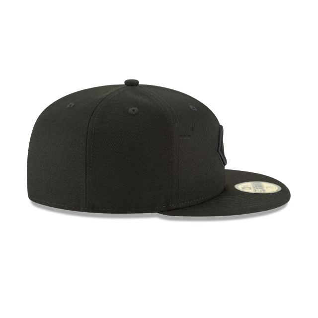 Cincinnati Reds - 59Fifty Basic Black on Black Hat, New Era