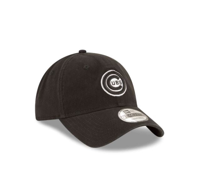 Chicago Cubs - 9Twenty Core Classic Black Adjustable Hat, New Era